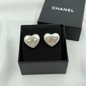 CHANEL Crystal CC White Pearl Heart Stud Earrings